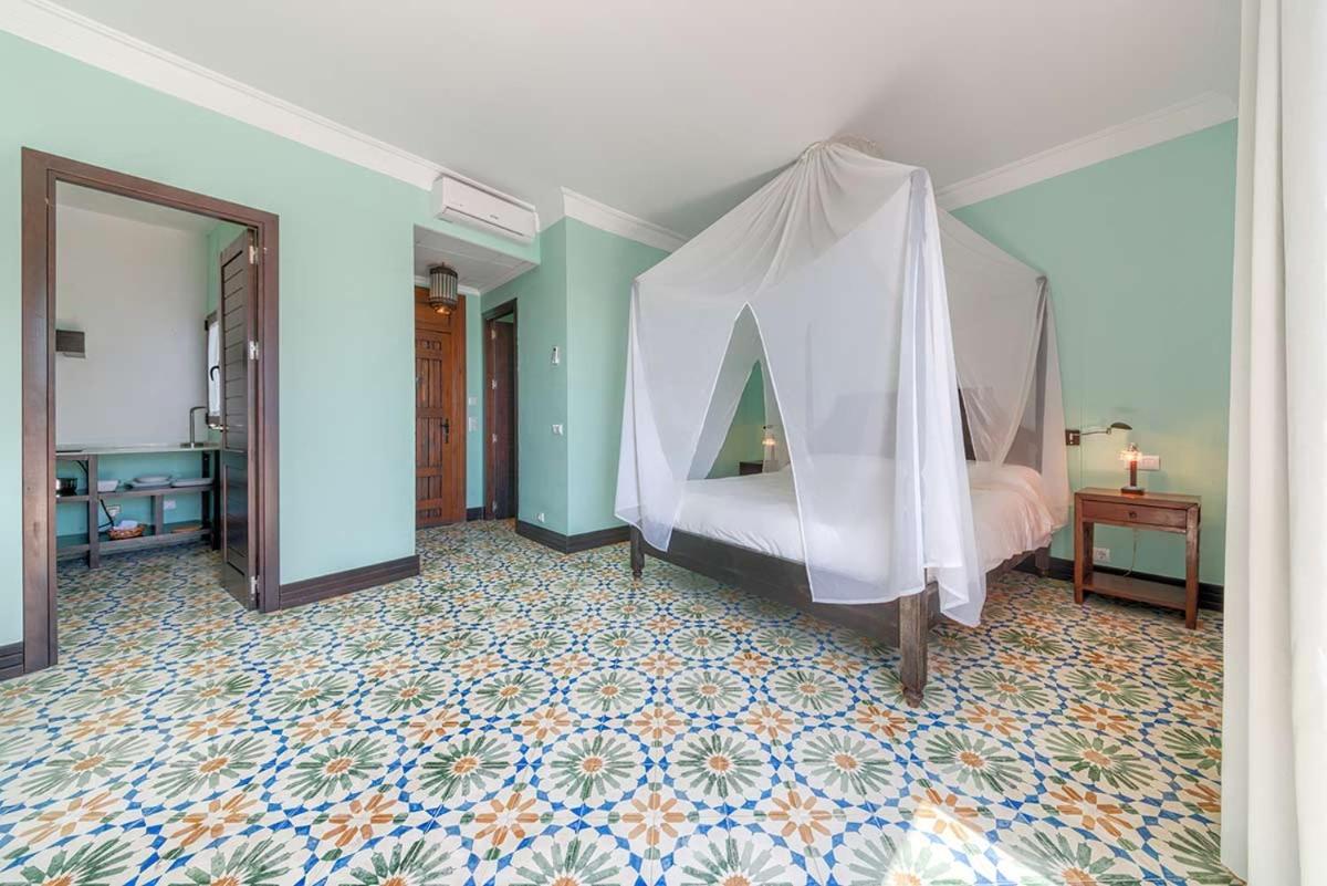 Apartamentos Turisticos Bahia De Trafalgar Zahora Exteriér fotografie