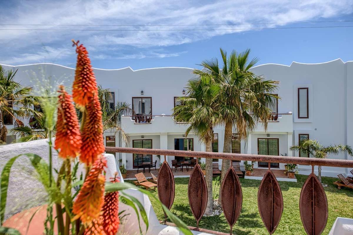 Apartamentos Turisticos Bahia De Trafalgar Zahora Exteriér fotografie